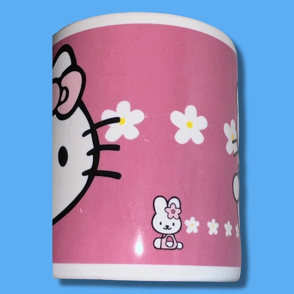 Hello Kitty Coffee Mug - Picture 6 of 6